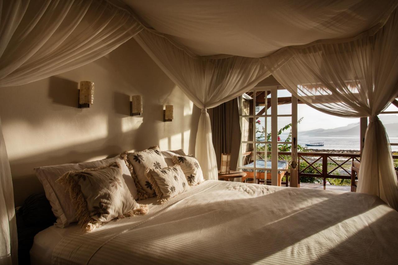 Serenity Luxurious Beachfront Villa & Spa With Private Infinity Pool, 8 Guests 吉利阿尔 外观 照片